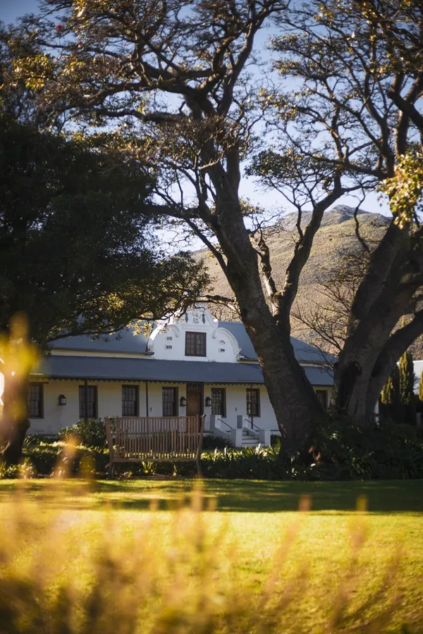 Franschhoek — 3 bed house · village & vineyards